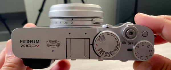 L'ergonomie Fujifilm avec les molettes de réglage