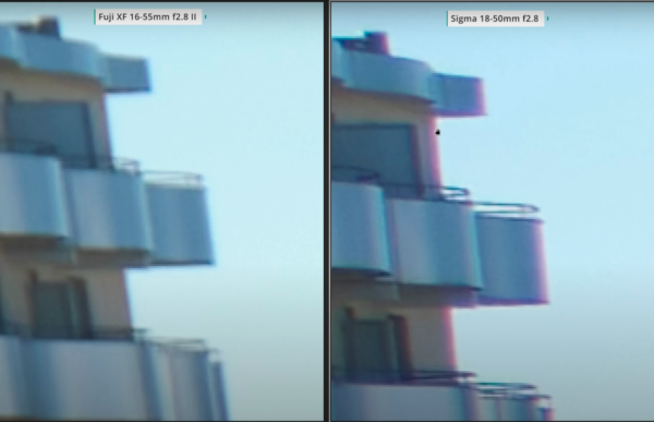 Différences d'aberrations chromatiques entre le Fujifilm XF 16-55mm f2.8 et le Sigma 18-50mm f2.8 